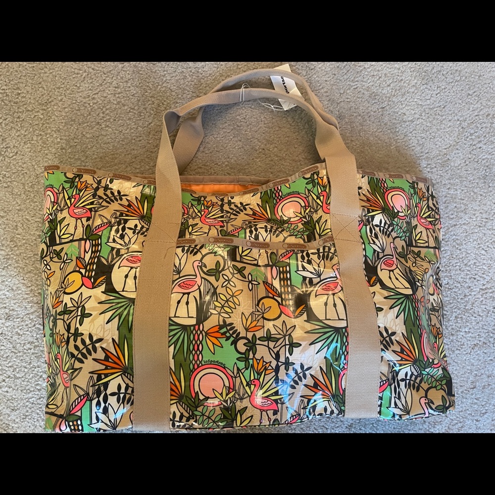 NWT Le Sportsac Large Open-Top Beach Tote - Flamingo Pattern